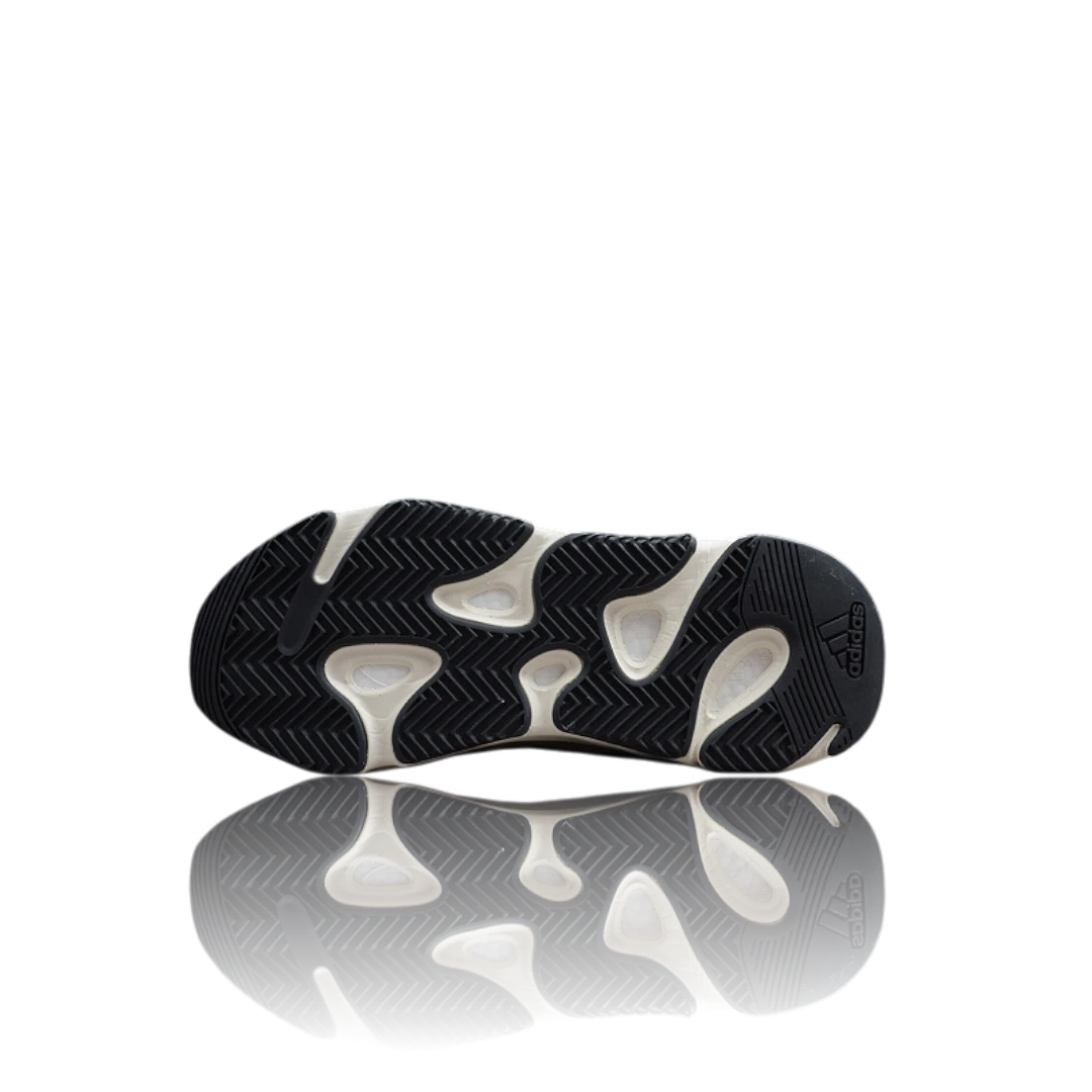 Yzy 700 V2 'Static'